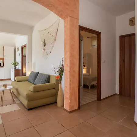 Vibrant Holiday With Swimming Pool In Labin Labin (Istria)