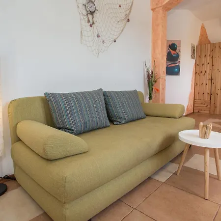 Vibrant Holiday With Swimming Pool In Labin 別荘